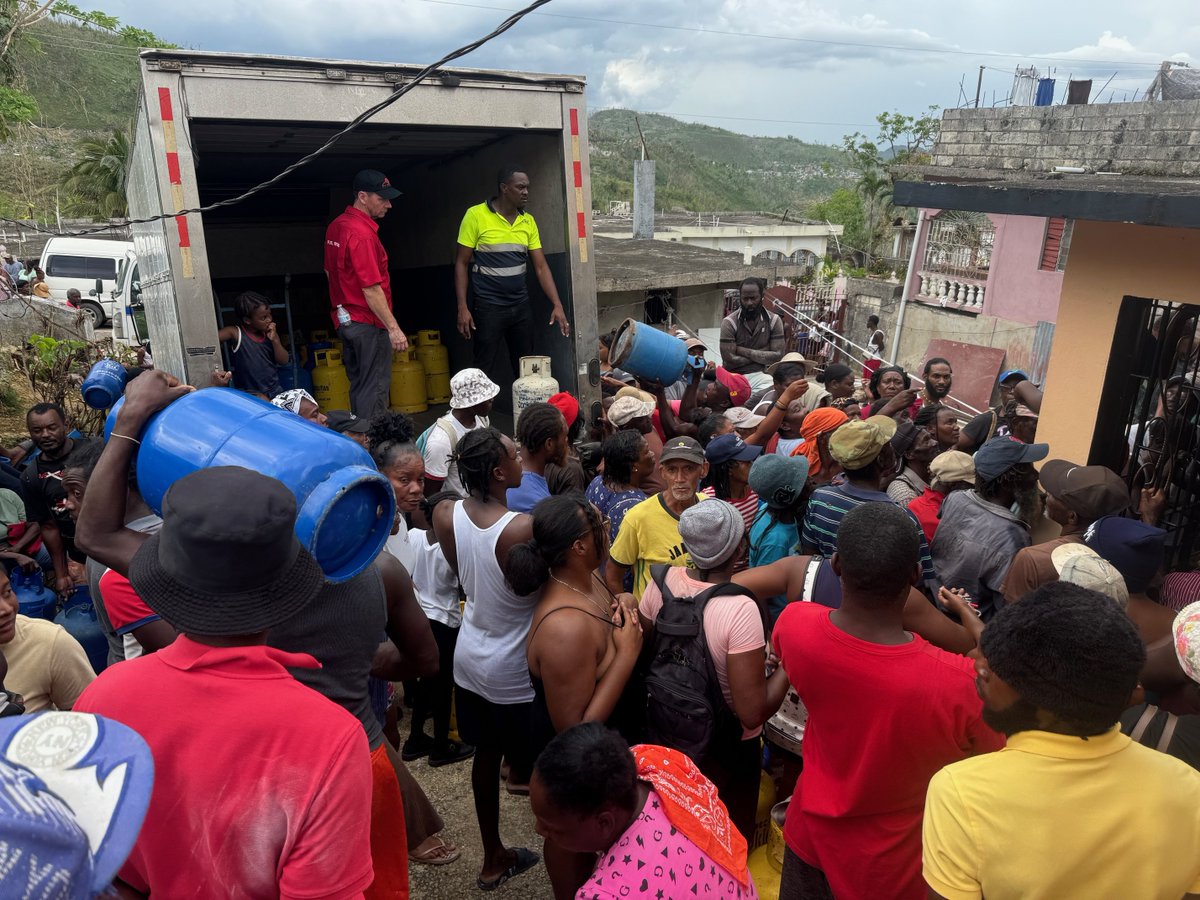 FuelReliefFund's tweet photo. This Giving Tuesday, your support—and your partnerships—matter more than ever.

Fuel Relief Fund is on the ground in Jamaica providing more than 14,500 gallons of gasoline, diesel, and propane this past month. This support ensure that families can cook meals, boil water safely, and regain stability after Hurricane Melissa. These simple acts—powering a generator, a hot meal, and safe drinking water become lifelines after disaster.

Our work in the field is only possible because of our incredible partners:
 Airlink, Medic Corps, Humanity Ova Vanity, Neville, IGL LTD., & Massy’s Gas, PetroJam Limited, Johnsons Petroleum, and everyone helping us reach the remote and hardest-hit communities. A big thank you to all our partners who make our work possible, we couldn’t do it without you!

And today, you can make an even bigger difference.
GlobalGiving is matching donations up to $2,500 per donor to our Jamaican Project, doubling the impact of your gift.

Donate this Giving Tuesday and stand with the families rebuilding their daily lives: https://t.co/1Fp5NQNbYE❤️

Thank you for helping us to make a difference in Jamaica!

#GivingTuesday #HurricaneMelissa #ThankYouPartners #FuelReliefFund #GlobalGiving #MatchYourGift #JamaicaStrong #CommunitySupport #EmergencyRelief #RebuildHope