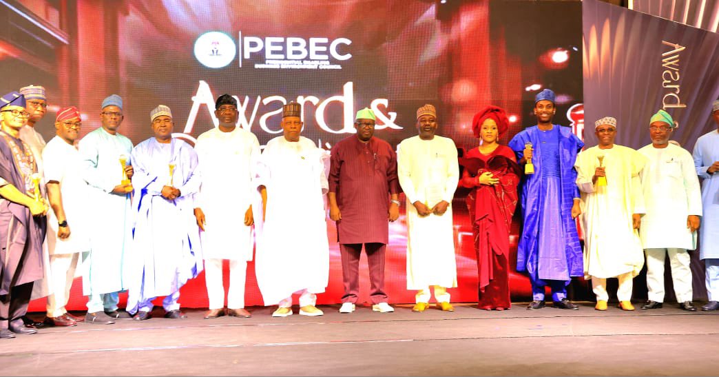 nigerianports's tweet image. VP Kashim Shettima Presents Dr. Dantsoho with the Leadership In Action Award at the PEBEC Gala Awards Ceremony

In an effort to boost efficiency at the seaports, the Presidential Enabling Business Environment Council (PEBEC) set up a Ports &amp;amp; Customs Efficiency Committee to…
