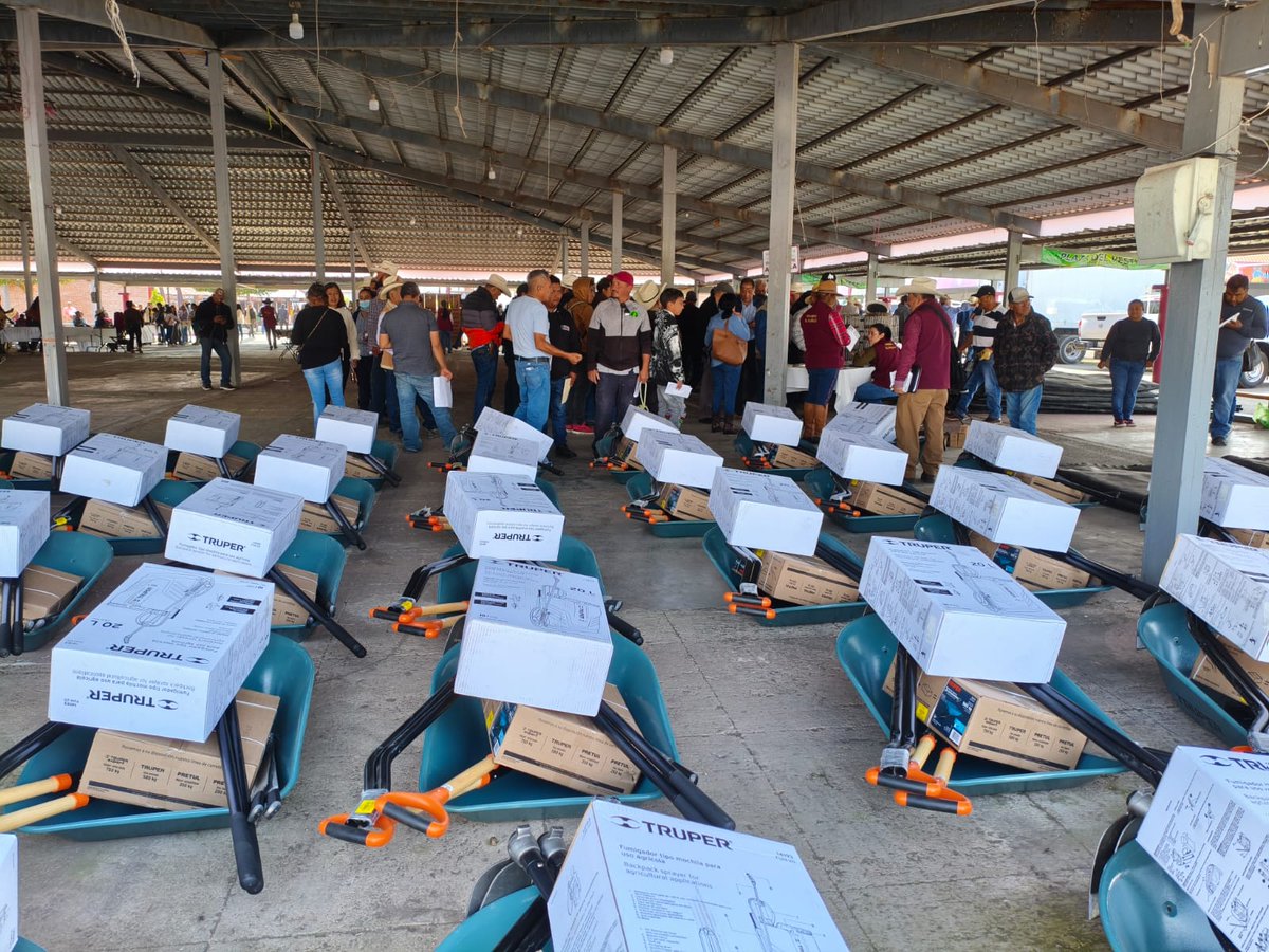 LsrHidalgo's tweet image. Como parte de las Rutas de la Transformación, el gobierno estatal a través de la Secretaría de Agricultura y Desarrollo Rural hizo entrega de distintos apoyos a los municipios de Acaxochitlán, Acatlán, Cuautepec, Metepec y Tulancingo.

📸: Jessica Manilla