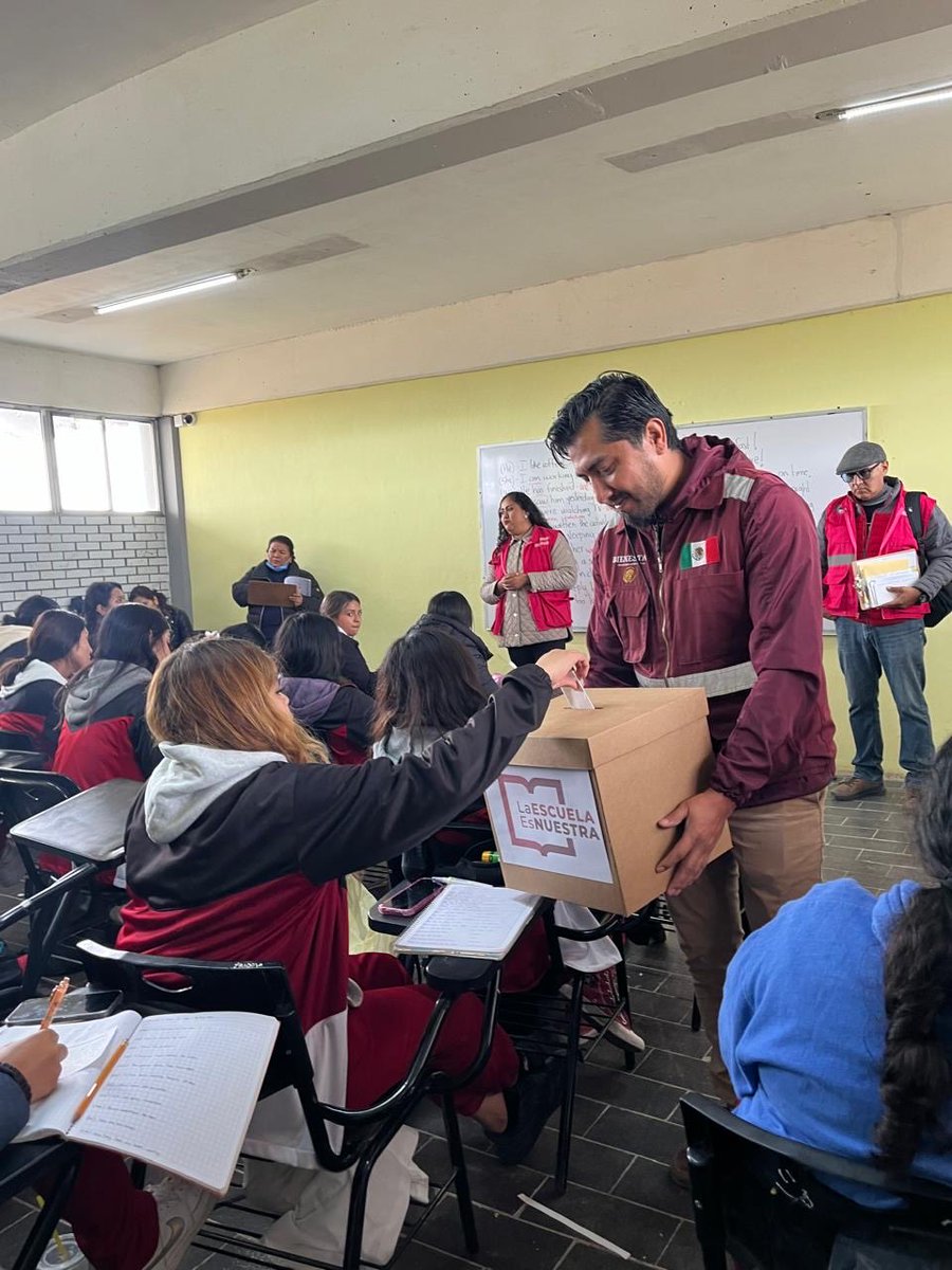 aaronaleman4t's tweet photo. La participación de la juventud es clave para el desarrollo 🇲🇽 https://t.co/qpKr3NiAII