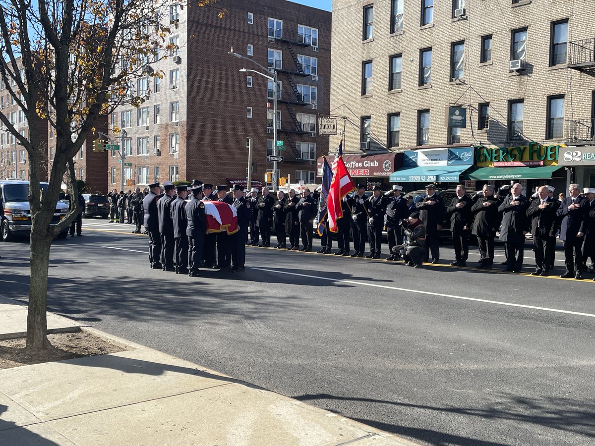 24 years after he lost his firefighter son on Sept. 11, 2001, retired @fdny Deputy Chief James “Jim” Riches was laid to rest on Dec. 1. 

<a href="/PaulaKatinas/">Paula Ellen Katinas</a> reports that Riches had spent several months after the terror attack searching for his son’s remains and for the remains of
