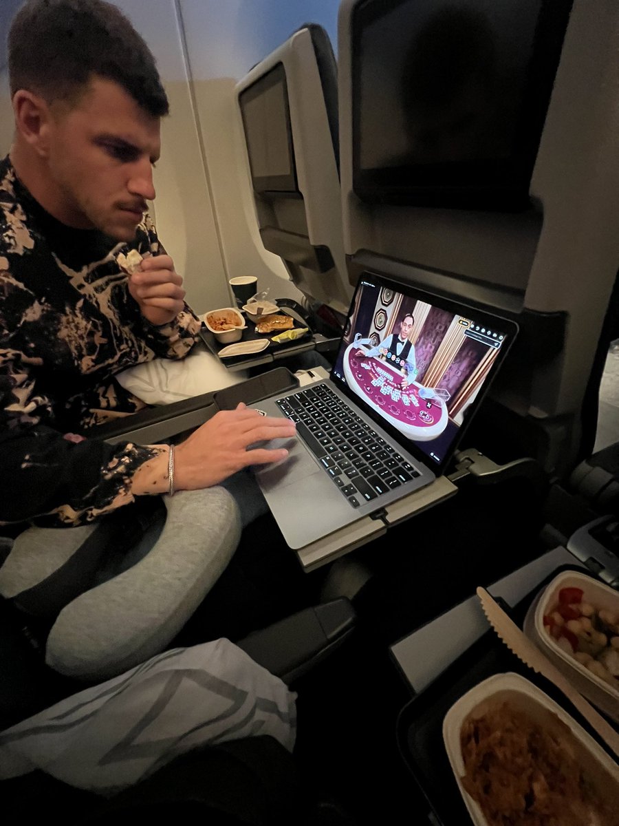 hyperdialect's tweet image. you are not neeting hard enough