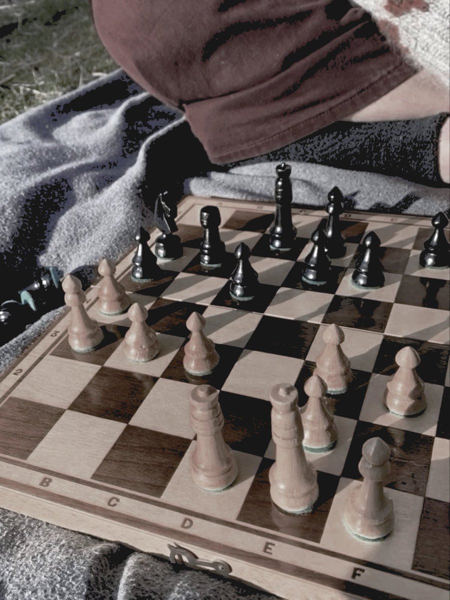 𝐑𝐨𝐧 𝐖𝐞𝐚𝐬𝐥𝐞𝐲. (@redhalrli0n) on Twitter photo 