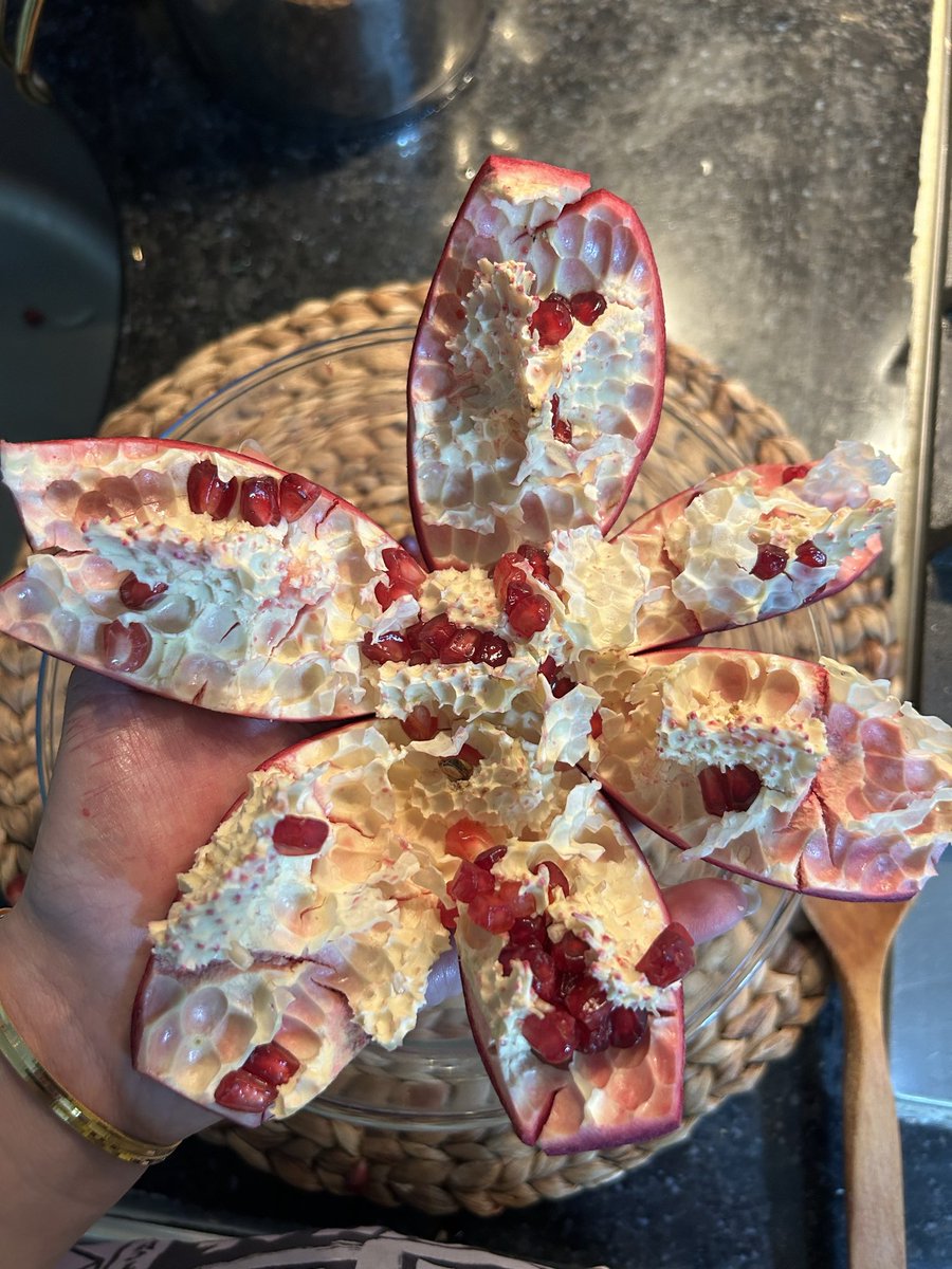 Nar mı diyim sen mi gerçek adını söylersin demogorgon