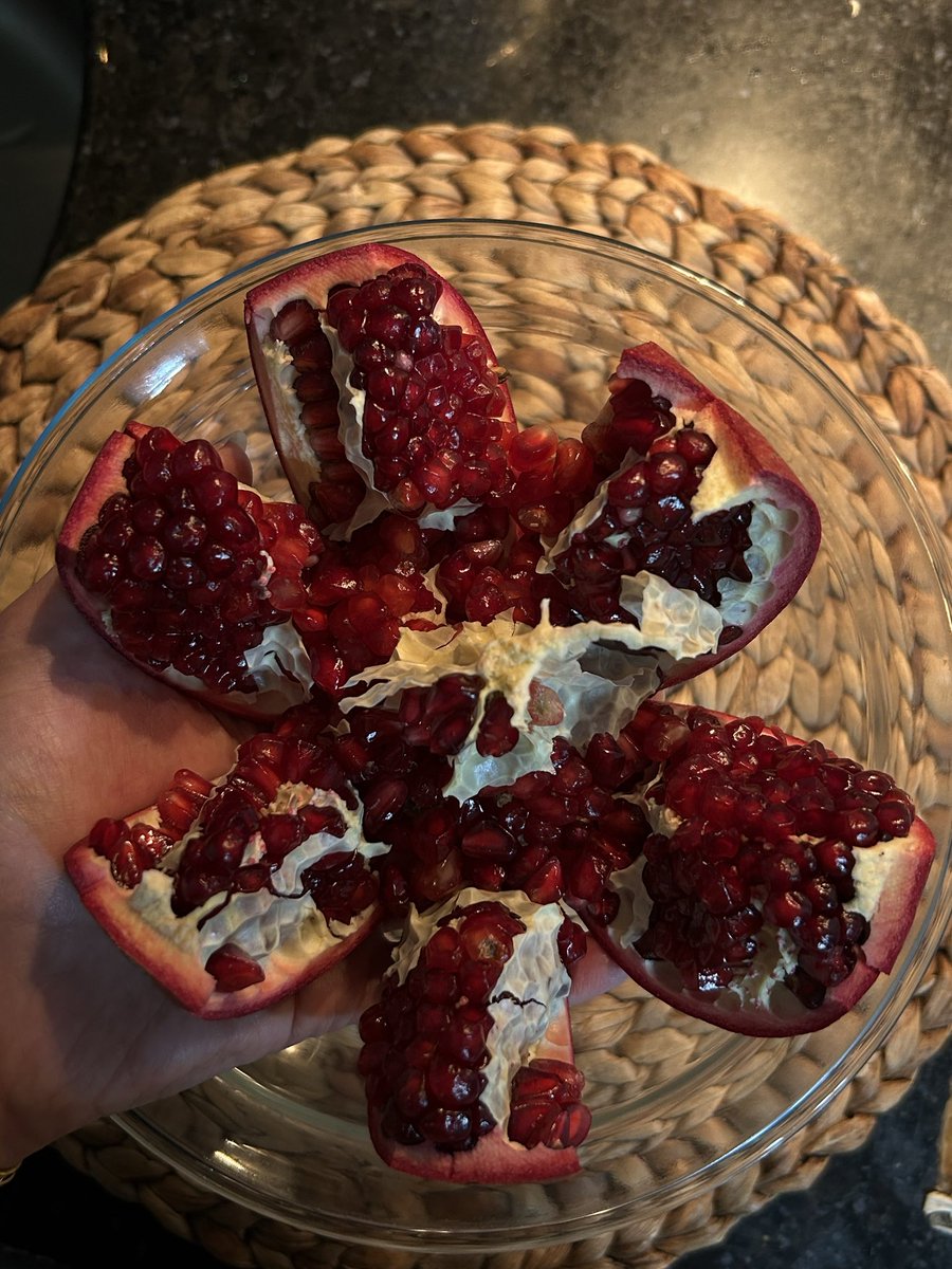helinnbusra's tweet photo. Nar mı diyim sen mi gerçek adını söylersin demogorgon https://t.co/MSChlWVYu1