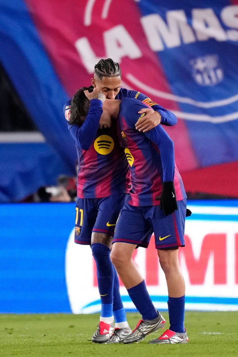 Raphinha &amp; Pedri ♥️