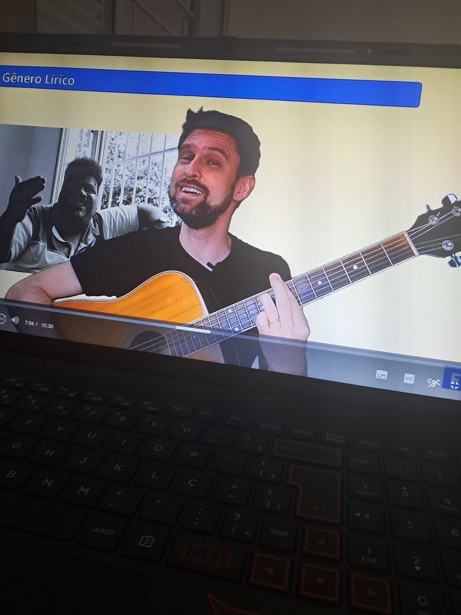 ecahelusp's tweet image. mais que um professor, AR TIS TA