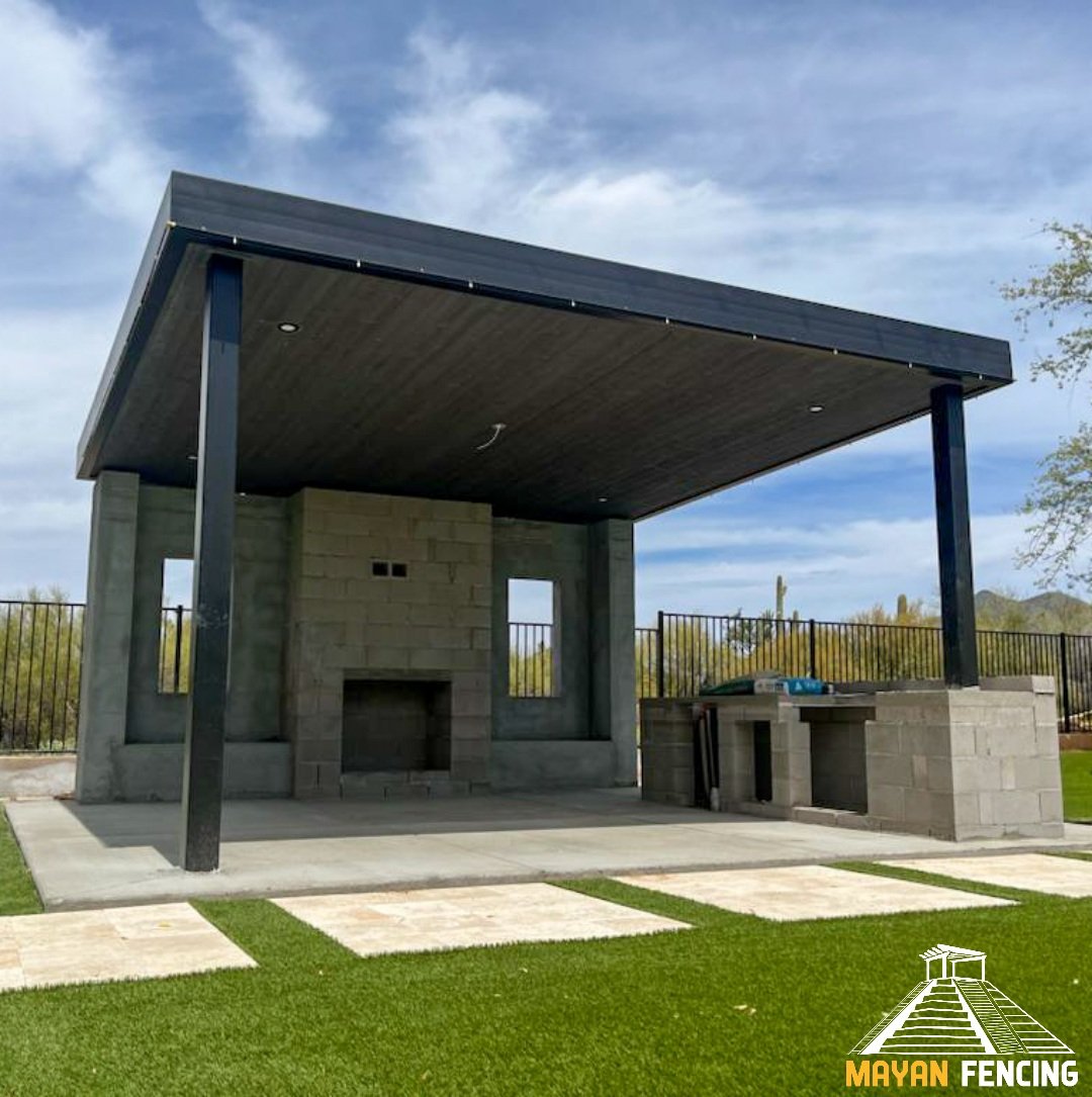 mayanfencing's tweet image. 𝙼𝚘𝚍𝚎𝚛𝚗 𝚘𝚞𝚝𝚍𝚘𝚘𝚛 𝚕𝚒𝚟𝚒𝚗𝚐 𝚊𝚝 𝚒𝚝𝚜 𝚏𝚒𝚗𝚎𝚜𝚝. ☀️🌵

#steelshade #shadestructure #steelwork #Phoenix #Arizona