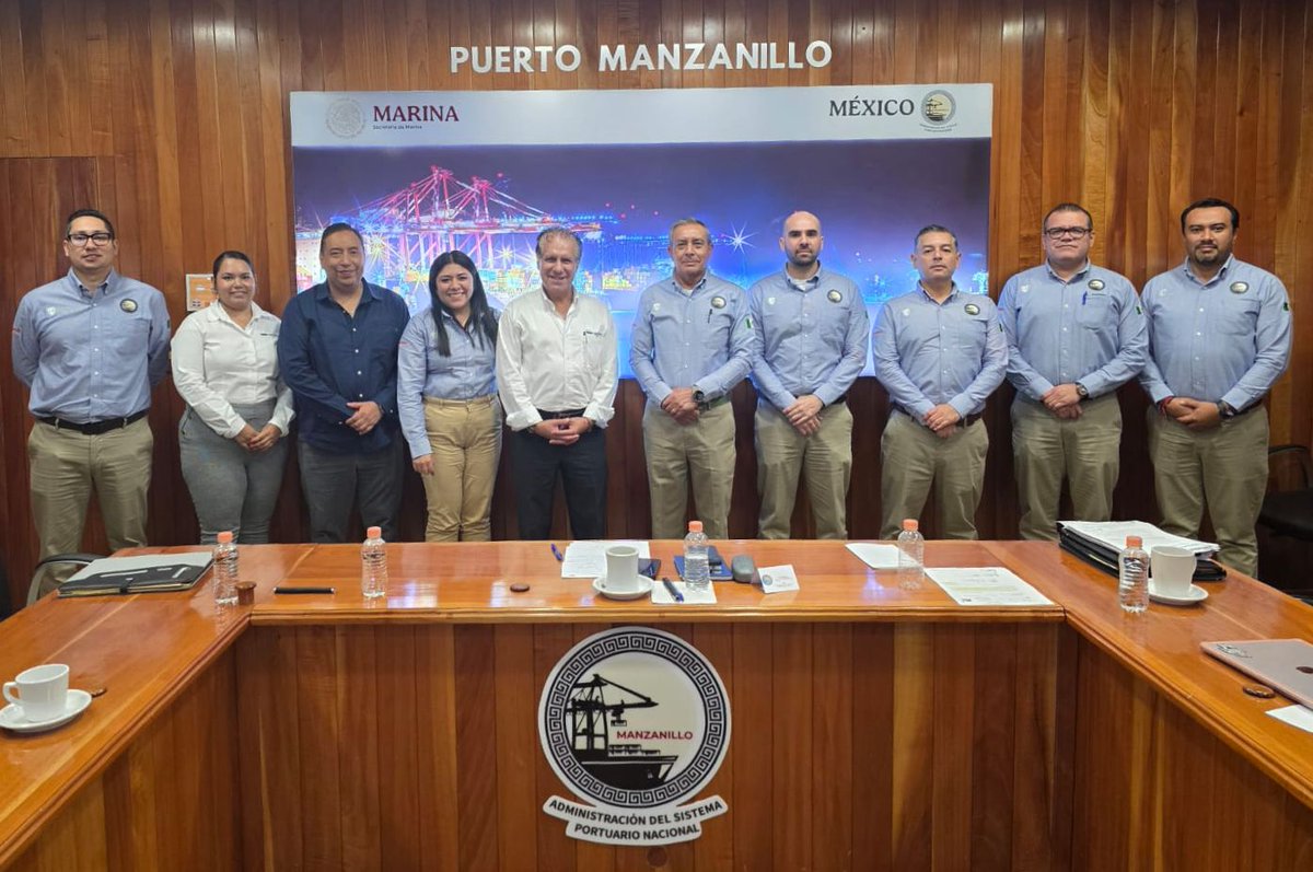 Hoy se llevó a cabo una valiosa reunión de trabajo entre ASIPONA Manzanillo y el Consejo AMANAC Manzanillo, en la que se abordaron temas estratégicos para el gremio naviero y para el fortalecimiento operativo del puerto. #AMANAC #Manzanillo #AgentesNavieros <a href="/ASIPONA_Man/">Puerto Manzanillo</a> ⚓️