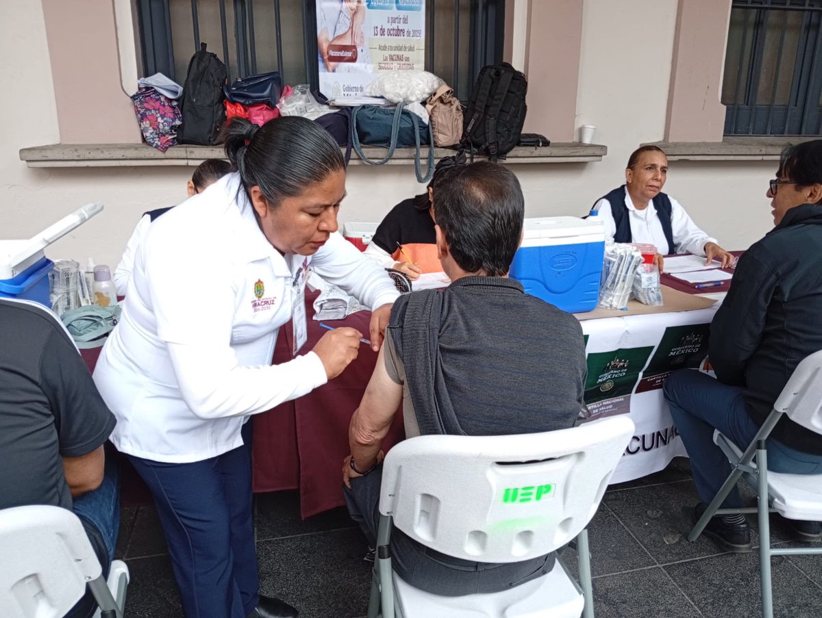🔴 Inicia campaña de vacunación invernal 2025-2026 en #Xalapa. 💉

Nota completa: 👉🏻 acortar.link/5WrG3L
#SinMurosNoticias