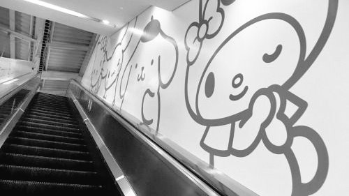 _NICE2CYA's tweet image. 𓄲  ︴𝗦𝗛Ō𝗡𝗘𝗡  B❍𝗬𝗭 !!   —   SKZ AU. 

︎︎︎              ⏜︵♡︵⏜︵୨୧︵⏜︵♡︵⏜

〨 𔓕 ׂ .  ➜  Donde, después de años de burlas y humillaciones, dos grupos antagónicos se vuelven a encontrar pero las cosas dan un giro inesperado que lo cambia todo.