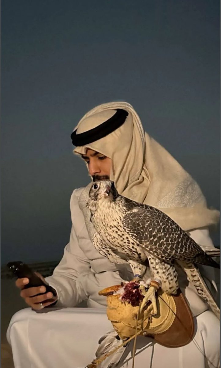 <a href="/saudipopular/">SAUDI POPULAR</a> #ولي_العهد_في_الشرقيه
 #نورت_الشرقيه_يابوسلمان

بدل تمكين أبناء البلد وإبرازهم كواجهة حقيقية للهوية الوطنية، يعتمد "النظام السعودي"  اعتماداً تاماً على الأجانب ليظهروا في مشاهد التراث ويُصدّروا صورة جاهزة للعالم. هذا الاعتماد ظاهره ترويج إعلامي، وباطنه أشبه بعملية تنفيس عن شعور