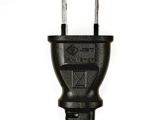 wakwak_akizuki's tweet image. 2P-3P ACコード 2重被覆 1.8m
#秋月電子 akizukidenshi.com/catalog/g/g131…
2Pのコンセントプラグと片側が3PのACアウトレット(IEC-60320-C13)のACコードです。安全性の高い2重被覆コードを