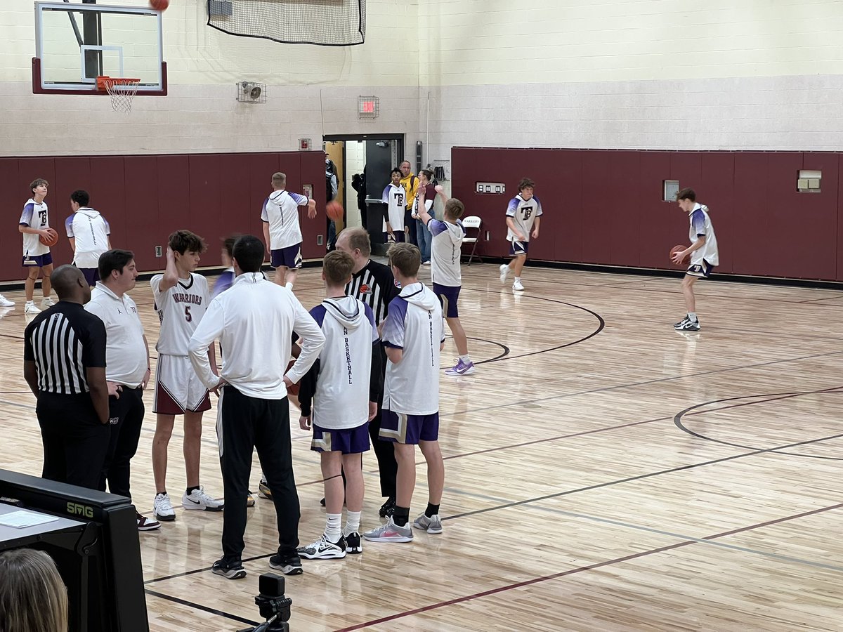 robrash's tweet image. Watching some freshmen basketball 🏀 tonight vs St. Charles West. Currently tied up 26-26 at the half… let’s go Trojans! (@tbhs_ad @TBHS_Boys_Hoops)