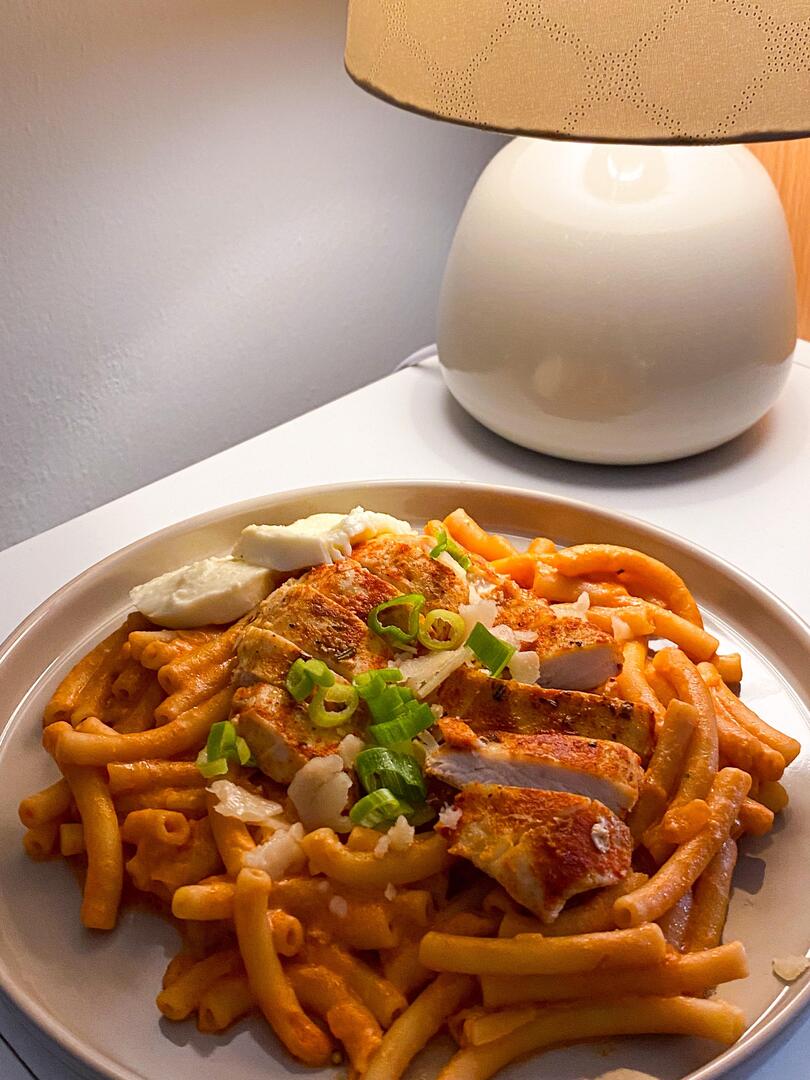 homevsfastfood's tweet photo. [homemade] Macaroni with tomato sauce, chicken and mozzarella
👉 https://t.co/J4kfnLdrNE
#homemadeMacaroni #TomatoSauce #ChickenRecipe #MozzarellaCheese #ComfortFood #homecooking #food #recipes #foodpic #foodie #foodlover #cooking #hungry #goodfood #homecookingvsfastfood https://t.co/3Y5wuzGP1Q