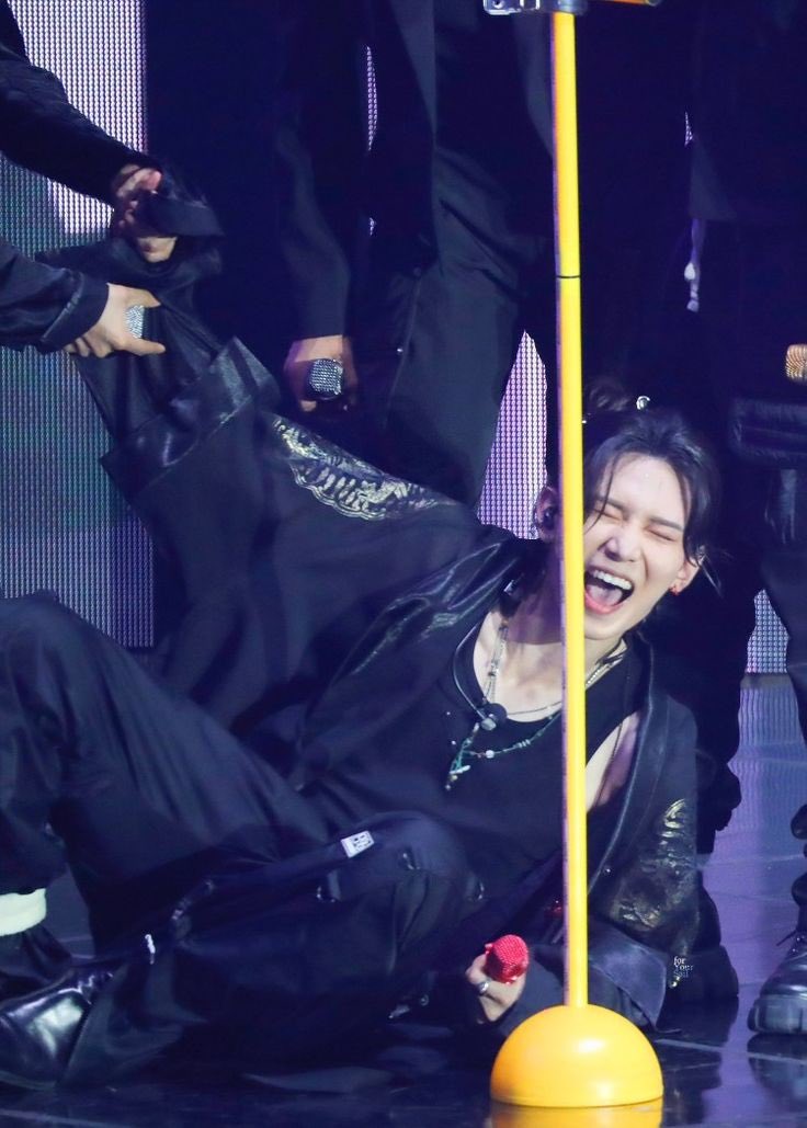 yeosang pics in my phone tweet media