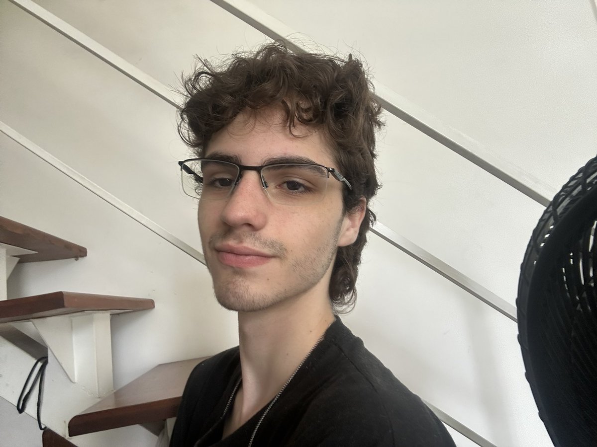 imavacillator's tweet image. :)