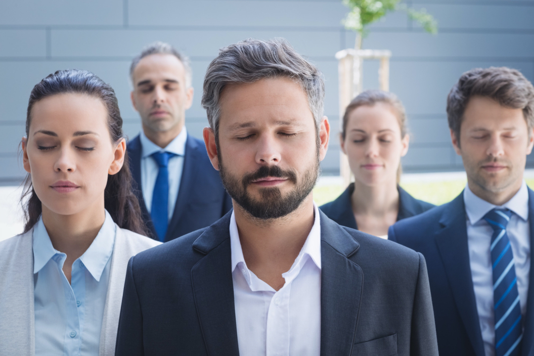 “When people in a team/org. are unable to see its systemic flaws that external ppl can see, it can be b/c of conformity bias, a self-perpetuating-yet-counterproductive culture, or the org. has become fat and lazy.”

tinyurl.com/3y9kazkn

#changemanagement #organizationalchange