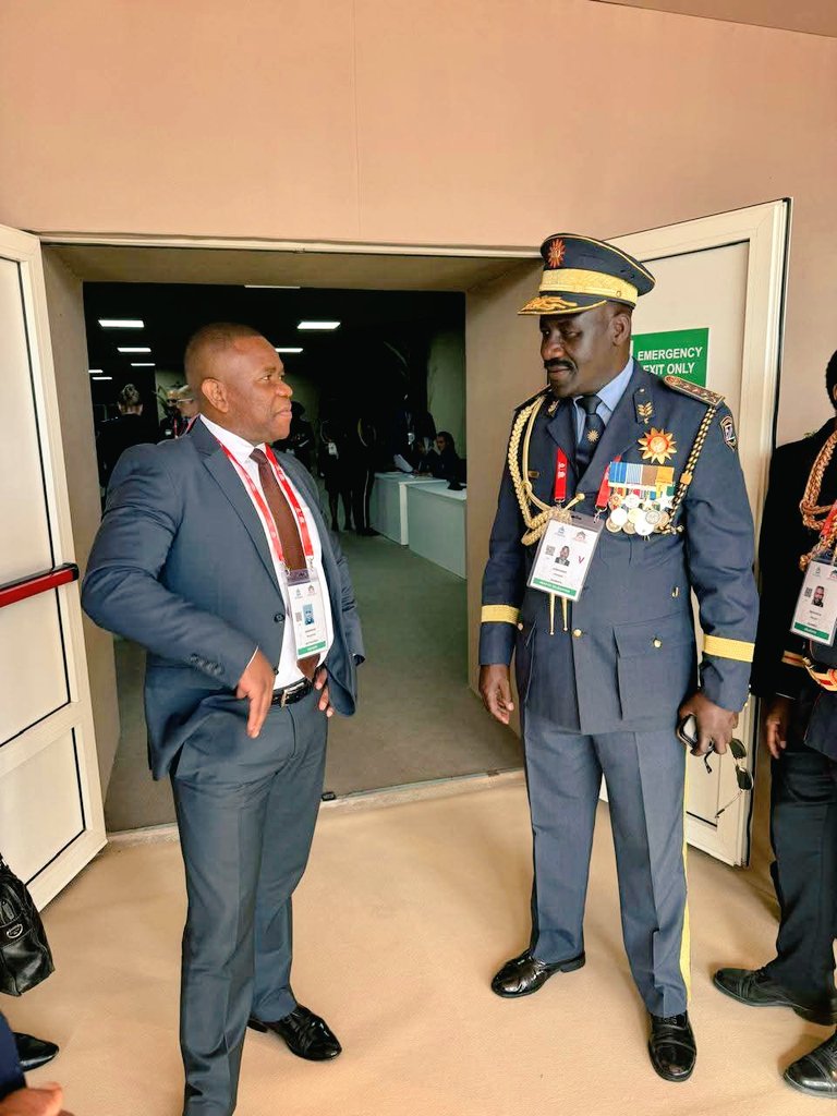 MediaZaban865's tweet photo. As citizens, we thank you Shamase 🫡🇿🇦✨️

#MadlangaCommision #AdHocCommittee https://t.co/eb7QF1jql8