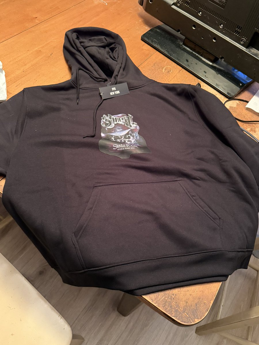 Shein did it again.  They always send you the creepiest stuff that looks nothing like what you ordered. I will take a refund, please.  <a href="/SHEIN_Official/">SHEIN</a> 

<a href="/shein/">Soren Hein</a>