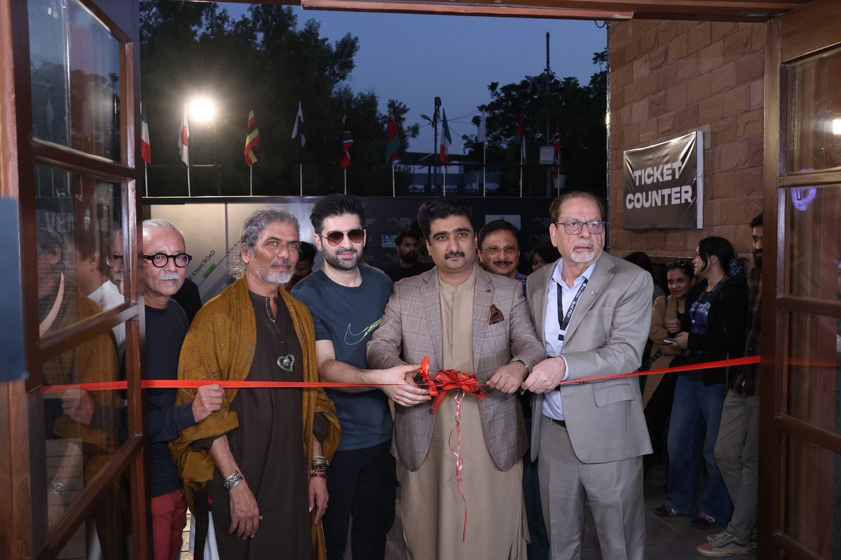 I feel truly honoured to have my artwork displayed at the Arts Council Karachi for the World Culture Festival. 
A special thanks to Muneeb for purchasing my art piece and deep appreciation to Umaina, Zulekha and Sir Farrukh for their constant support and motivation.