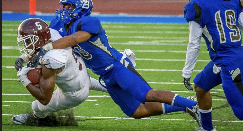 Izzy Lobe “6’1 290 DT”🇭🇹 tweet media