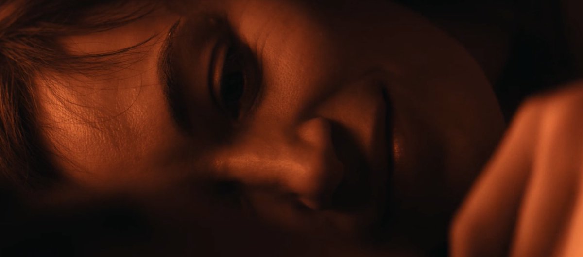 SAPPHlCSAM's tweet image. the way helena eagan looks at mark s