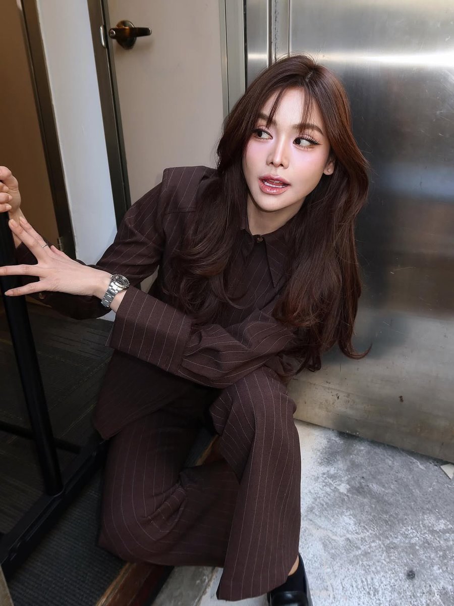 ต๊ะเอ๋​ ทำรัยกันยุน้าาาาาาา
SPARKLING STAR ENGFA03
#อิงฟ้ามหาชน #EngfaWaraha
#อิงฟ้าวราหะ <a href="/EWaraha/">Engfa Waraha (ตัวจริง)</a>