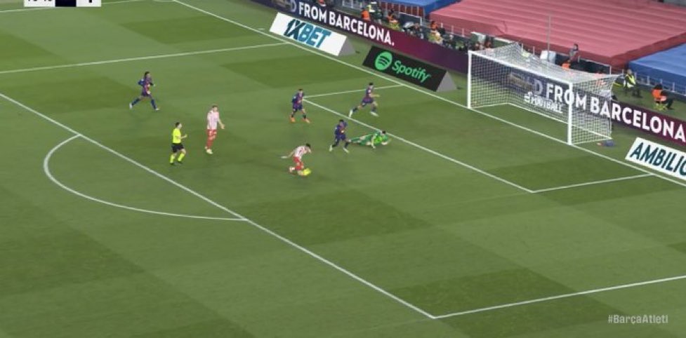 Loguito Fcb tweet media