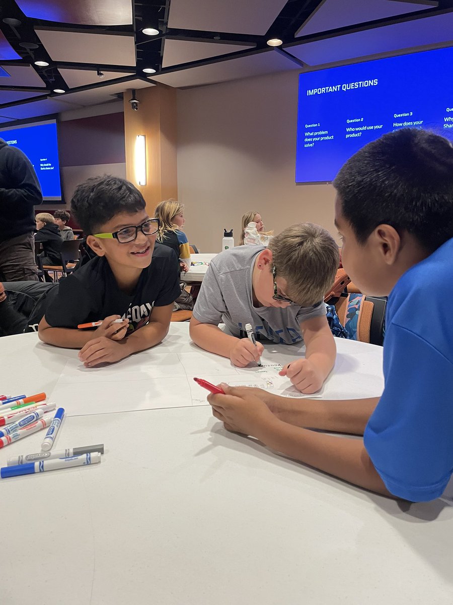 SAVEProgram's tweet photo. It’s Giving Tuesday! 💙 

Have YOU donated to our mission of supporting youth to achieve their dreams from 3rd-12th grade? ⭐️

Donate here: https://t.co/k9odOI7XER https://t.co/1AzEsFVc8B