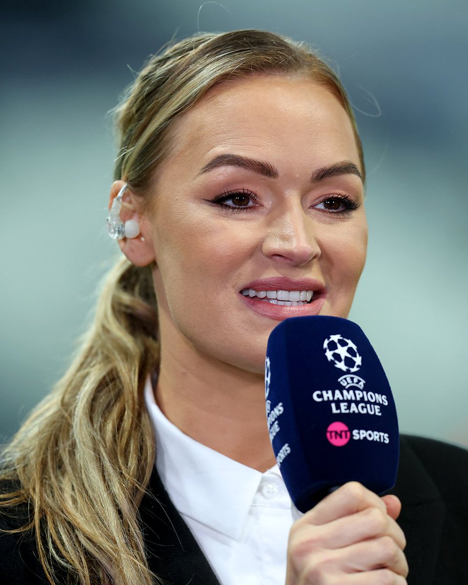 Everyone at TNT Sports would like to send Laura Woods our very best wishes 🙏

Get well soon, Woodsy ❤️