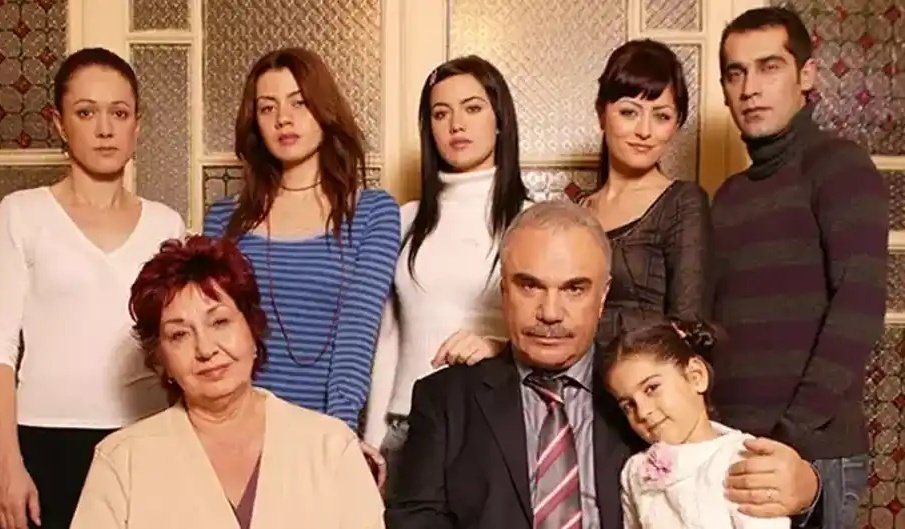 gagahaberyeni's tweet image. Depresyona giren insanların, aynı dizi ve filmleri tekrar tekrar izlediği ortaya çıktı.