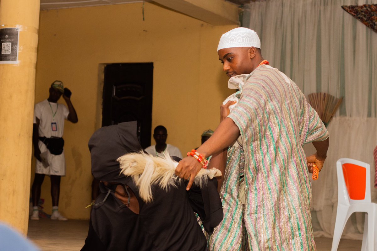 A king, obsessed with living longer, sacrified his own child believing it would buy him more time.

But nothing changed. In the end, death took him too, proving the cruel truth he refused to see:
no crown, no sacrifice, no power can escape what waits for everyone

DEATH

#nysc