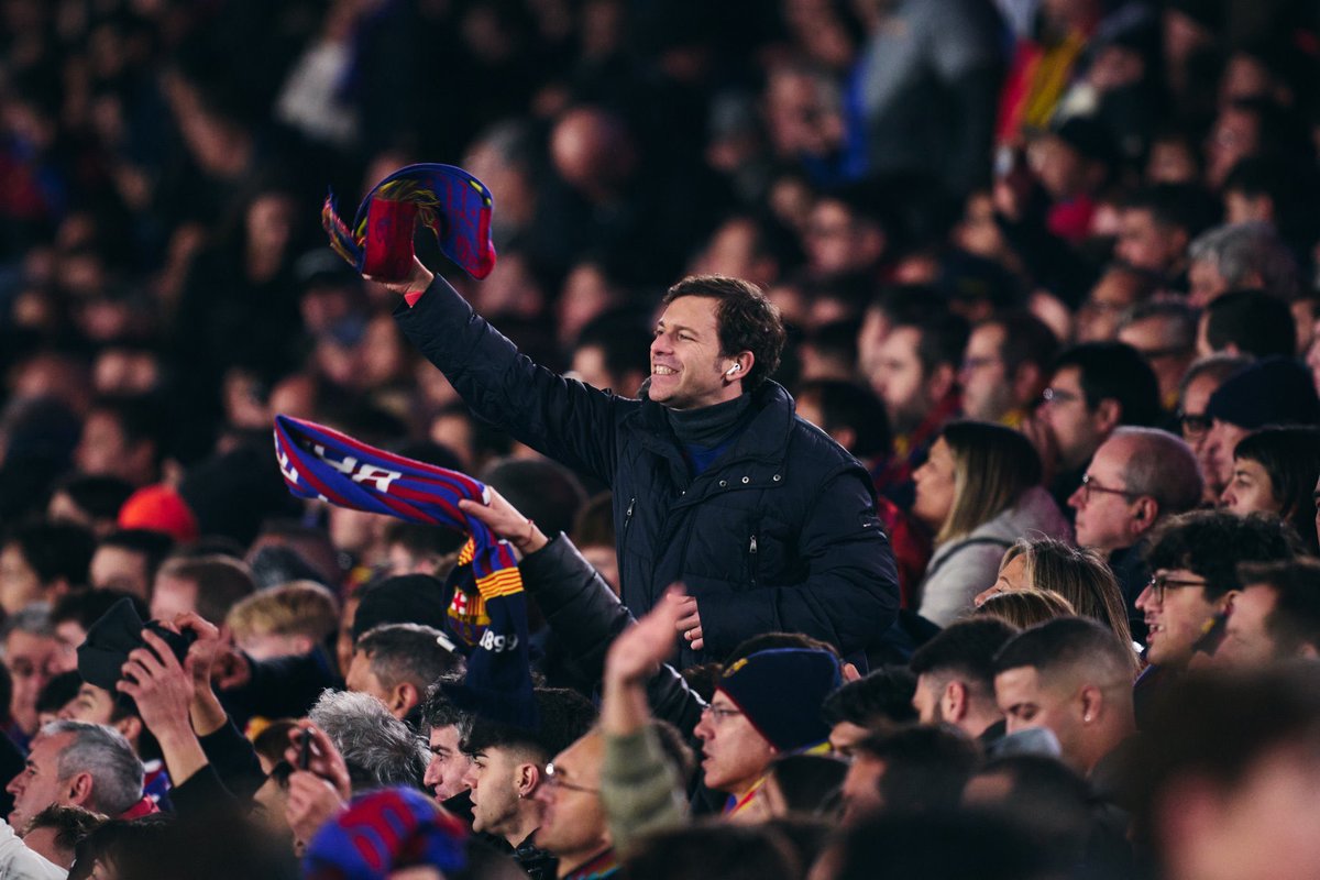 الحمدلله الحمدلله فوز تاريخي عظيم جداً جداً 

الفريق اليوم ممتاز باغلب اوقات المباراة وهذا المتوقع مع عودة اهم لاعبين بالفريق رافينها و بيدري اليوم اثبتوا انهم فعلا الافضل 

الف مبروك كوليز .. الصدارة بلوغرانا ♥️