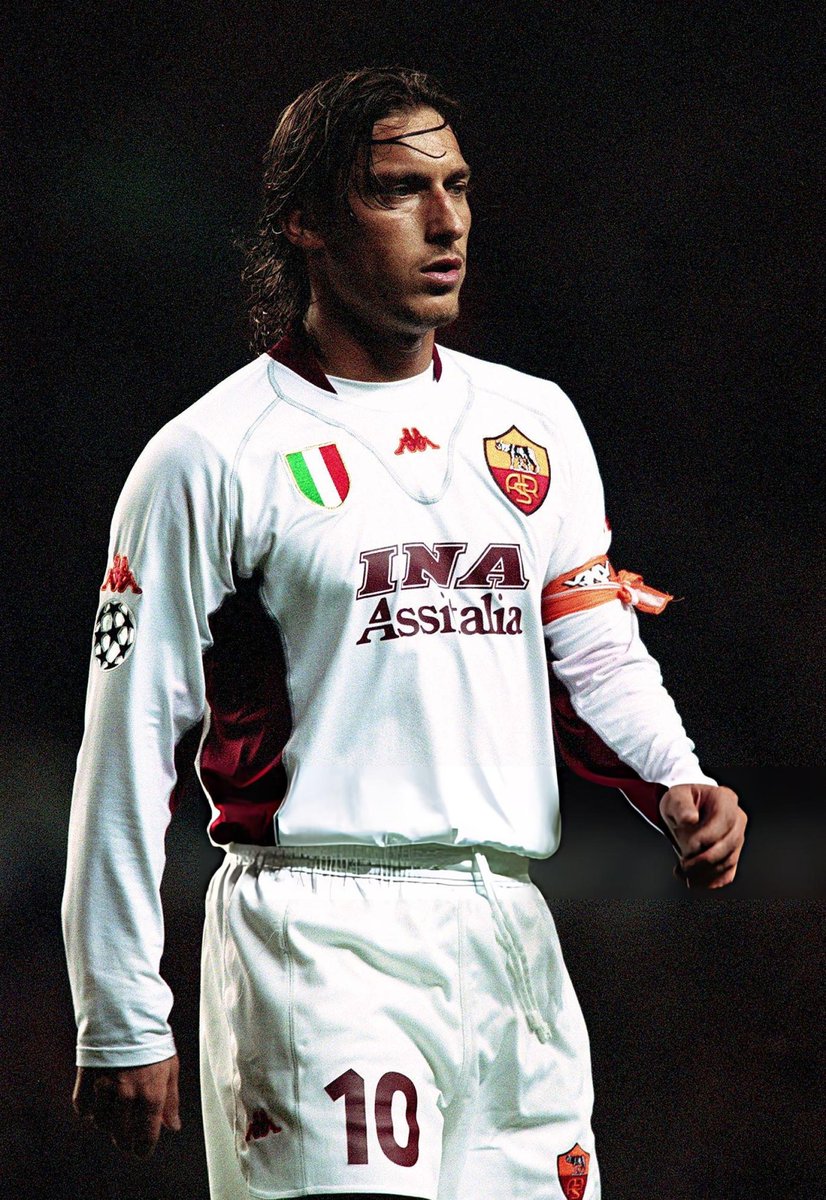AS Roma Pics That Go Hard (@hardasromapics) on Twitter photo 