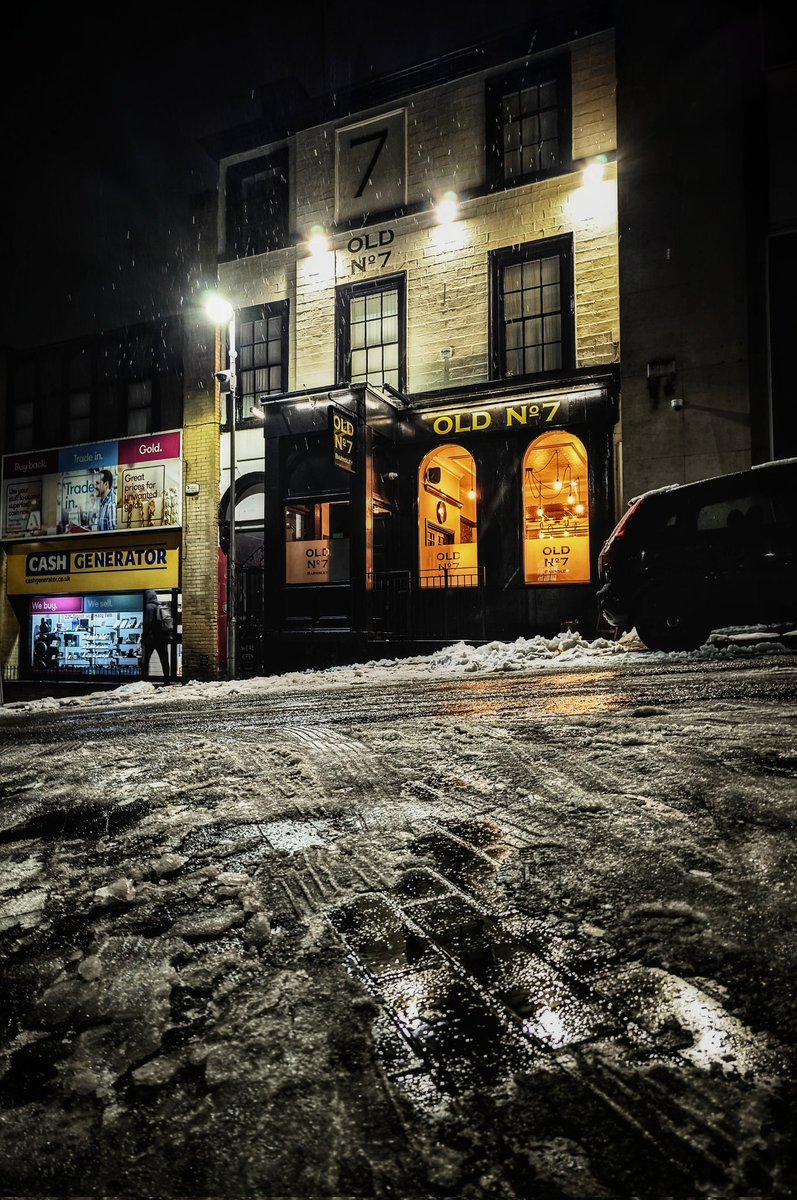 chrisbu03352910's tweet image. #AlphabetChallenge #WeekWforWindows 
Numb before the number....🥶
📸