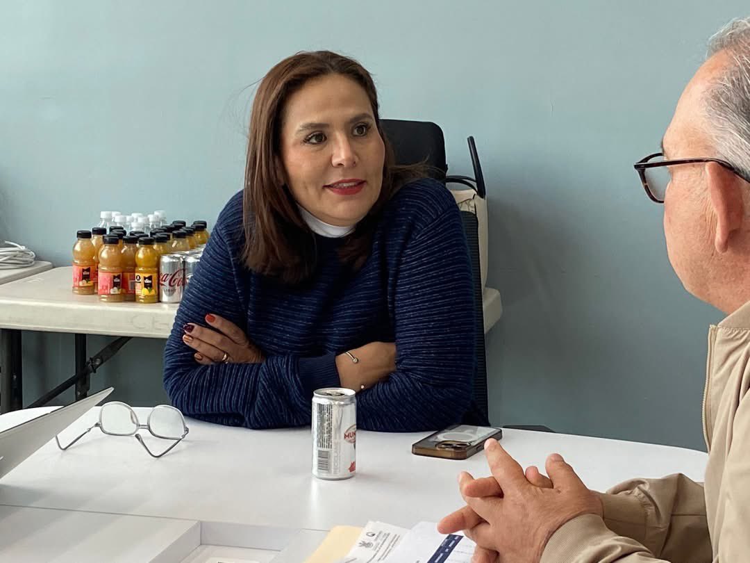 El titular del <a href="/IFEQ15/">IFEQ</a> , <a href="/FerJCOV/">Fernando Orozco Vega</a> , se reunió con la secretaria de Educación, <a href="/MarthaSotoQro/">Martha Soto</a> encuentro que fortalece la comunicación y relación interinstitucional con el único objetivo de continuar trabajando por la infraestructura educativa.

#Contigo, construimos un Qro mejor.