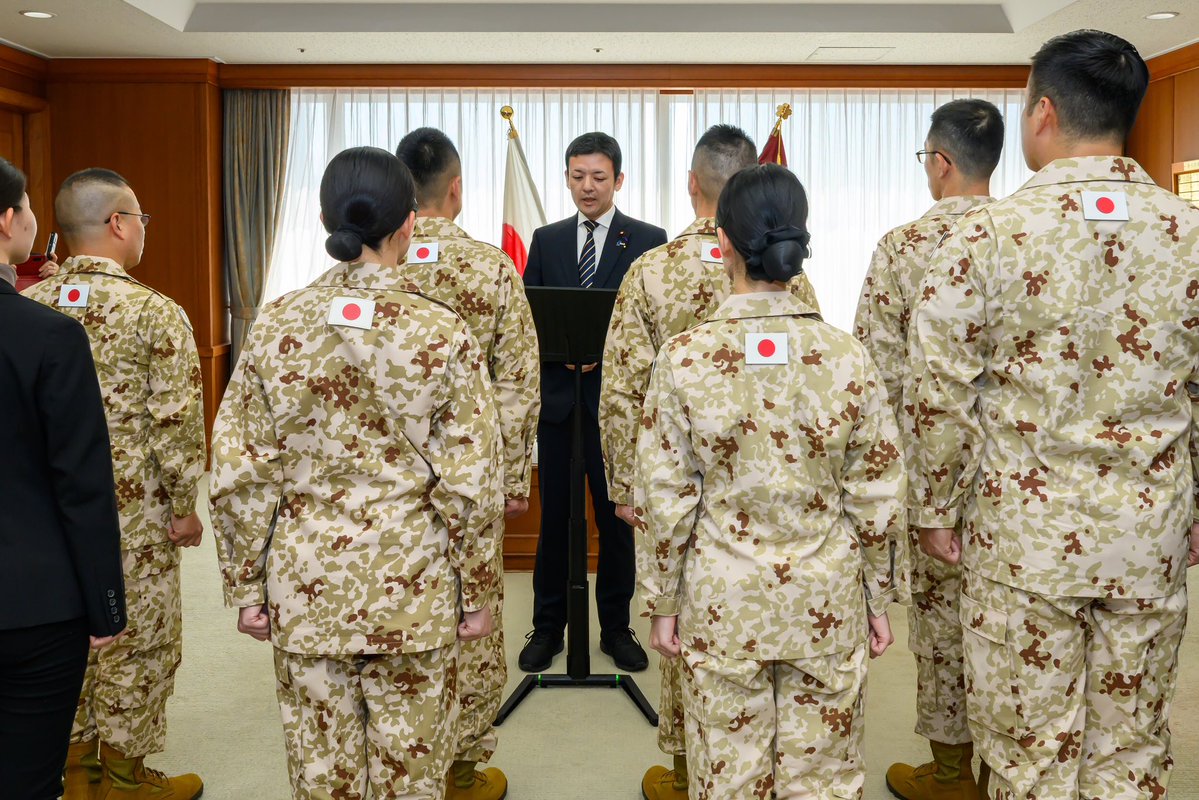 ModJapan_en's tweet image. 7 band members from JSDF Central Band, Eastern Army Band, 2nd and 8th Band  are dispatched to Djibouti for a Capacity-Building Project, training the　Djibouti Armed Forces Band to enhance musical skills. PVM Yoshida encouraged the members on Nov 28🇯🇵💪🇩🇯