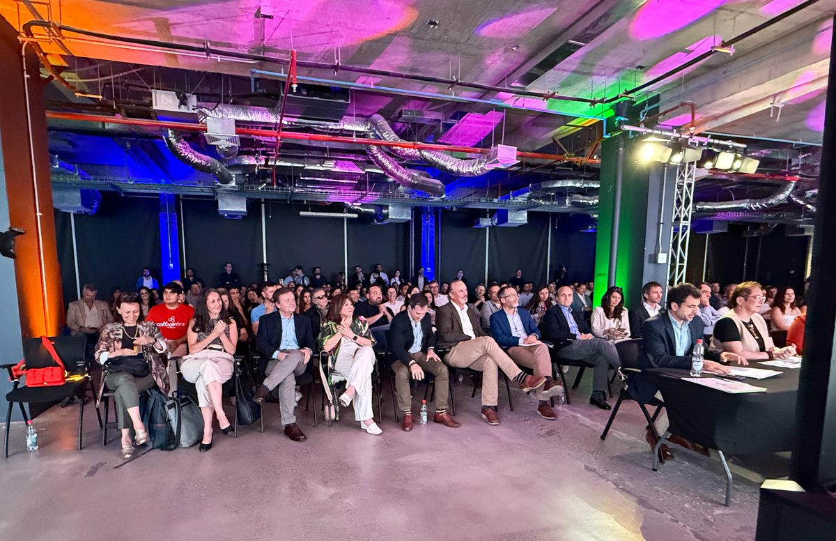 ProChile tweet media