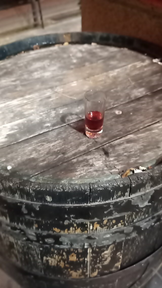 Se me van a caer los besos y esa del perfil de Twitter que me da likes y algún rt no llega <a href="/Marta_TF/">Marta</a>