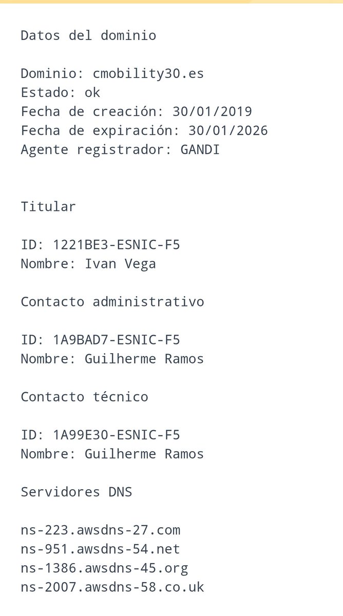 TribunaLibreES's tweet image. ❗¿Entonces no será mejor seguir llamando al 112 y olvidarnos de la V16?

La pregunta es legítima. Y sí: a día de hoy, es más seguro, más directo y más garantista llamar al 112, porque:

✅ 1. Sabes quién recibe tus datos: el servicio público de emergencias.

No un dominio…