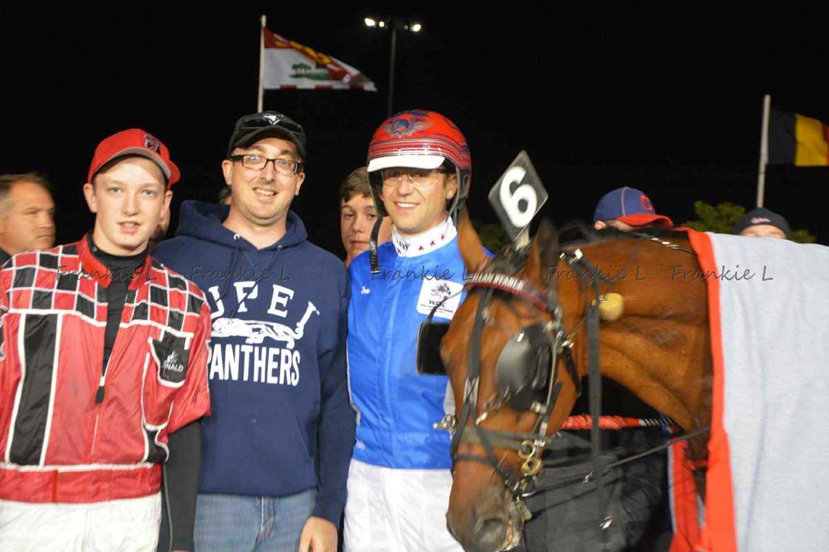"He’s the horse that turned the tables for me and got me going in this industry." Read about how Kennairn Fame changed the game for up-and-coming driver Damian MacLellan ➡️ woodbine.com/mohawk/mohawk-…