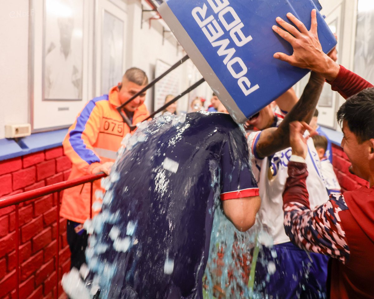 🥇 JADSON VIERA. 

Un tipo laburador, serio y humilde, que tuvo los huevos para apostar por Ebere y Carneiro (de mal año) por sobre los dos goleadores del plantel, Maxi Gómez y Diente López.

Que se instaló en Los Céspedes, que desde que llegó respaldó al plantel.

Señor DT.