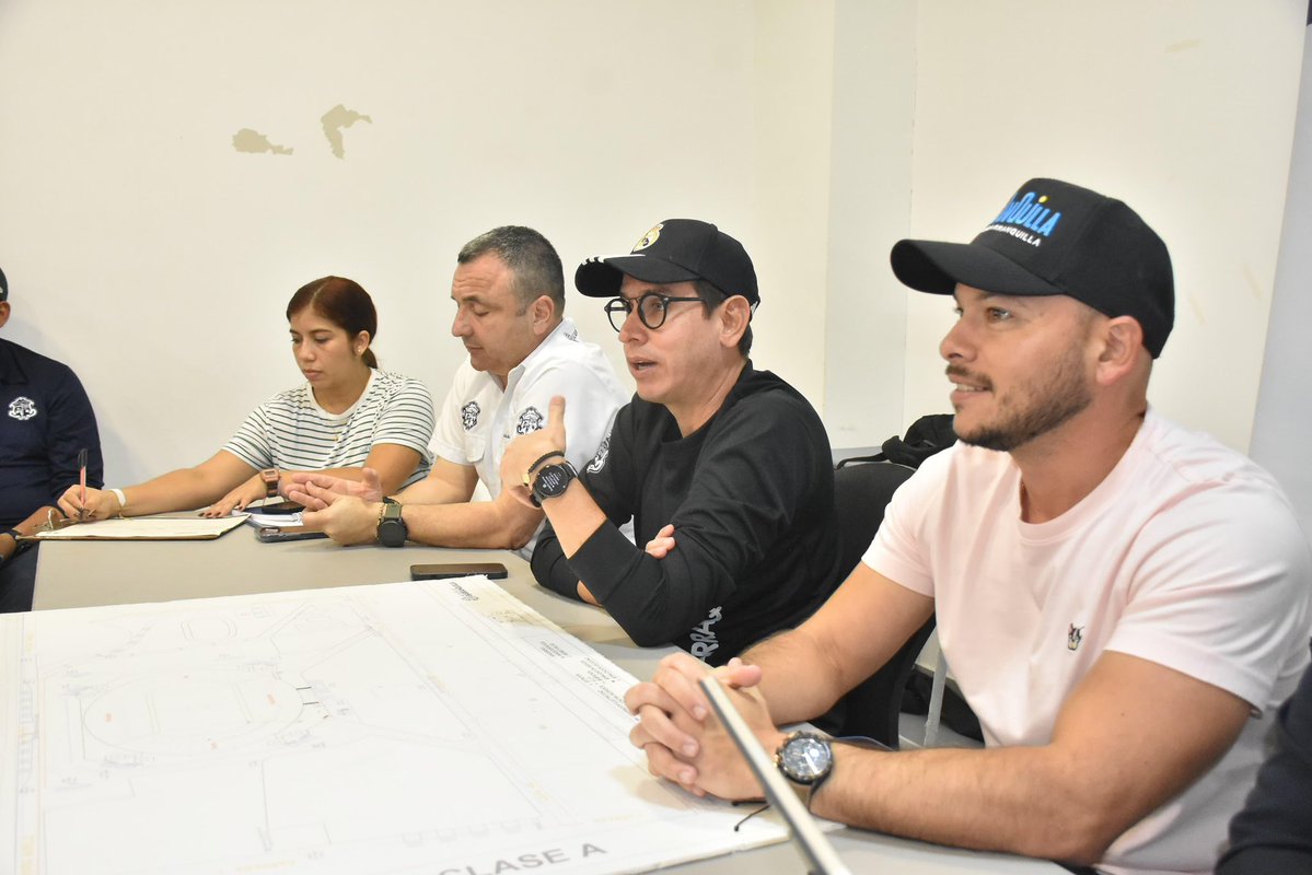 alcaldiabquilla's tweet image. Para la Comisión Local de Fútbol, cada detalle importa. En la Sesión 38 evaluamos el partido anterior y preparamos todo para que @JuniorClubSA vs. @AmericadeCali, este jueves 4 de diciembre, también se viva con pasión y orden.