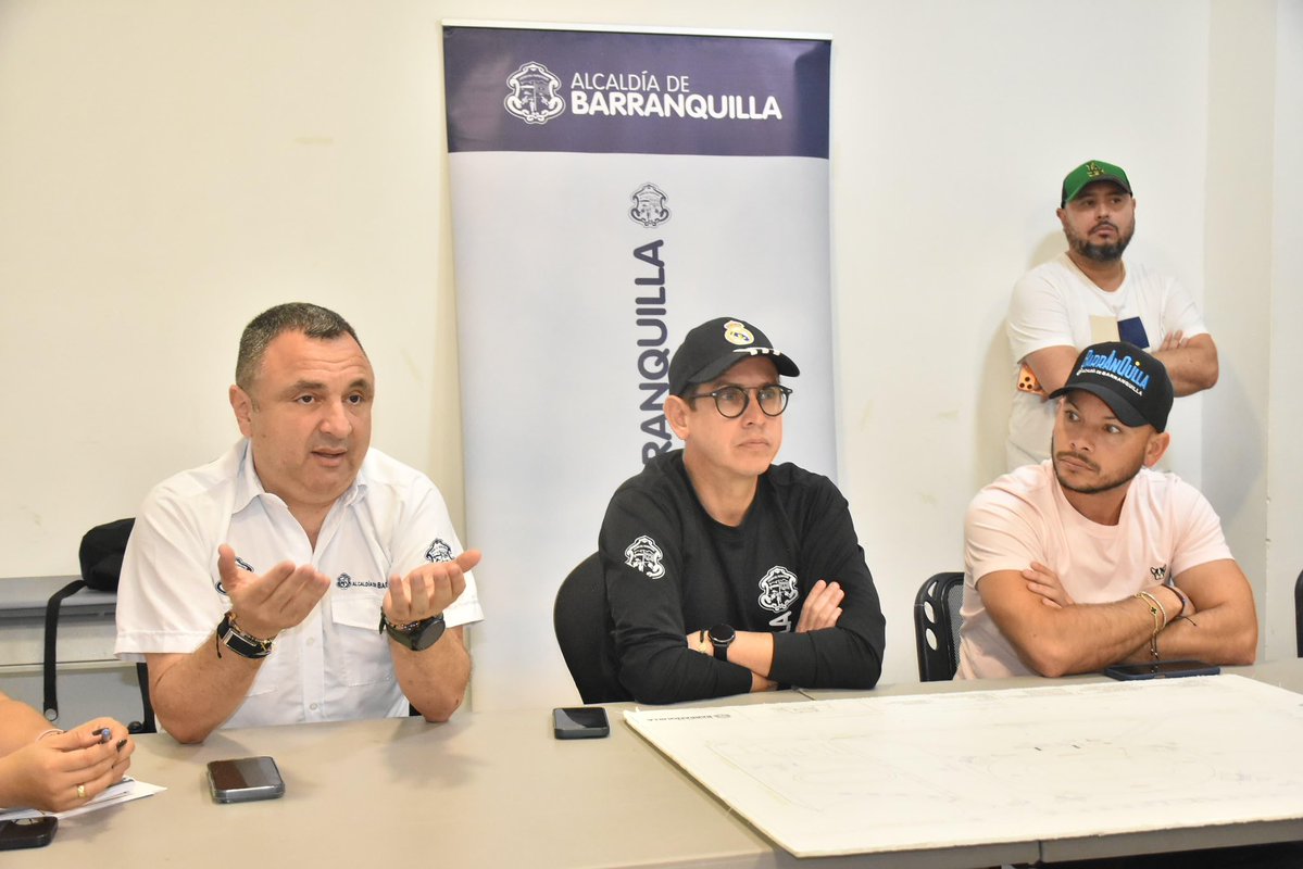 alcaldiabquilla's tweet image. Para la Comisión Local de Fútbol, cada detalle importa. En la Sesión 38 evaluamos el partido anterior y preparamos todo para que @JuniorClubSA vs. @AmericadeCali, este jueves 4 de diciembre, también se viva con pasión y orden.