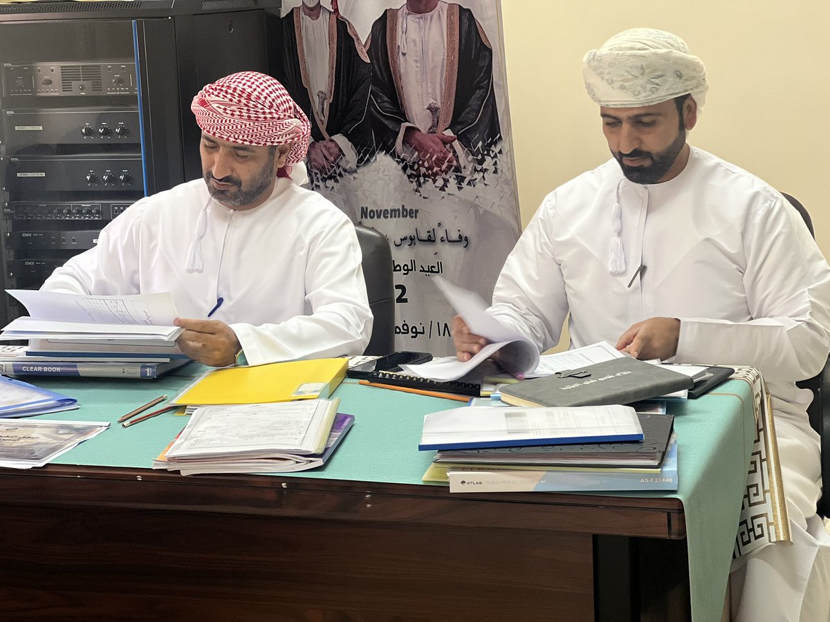 زيارة ميدانية من قبل الأفاضل: 

✨أ. وليد الشحي مدير مساعد تقويم التعلم للطلبة
✨أ. علي الظهوري اخصائي تقويم مادة اللغة العربية 
✨أ. راشد الشحي أخصائي تقويم مادة الرياضيات

بهدف الوقوف على معايير أدوات التقويم المستمر و مدى مطابقتها لوثائق التقويم .

#تعليمية_مسندم #تعلم_مستدام