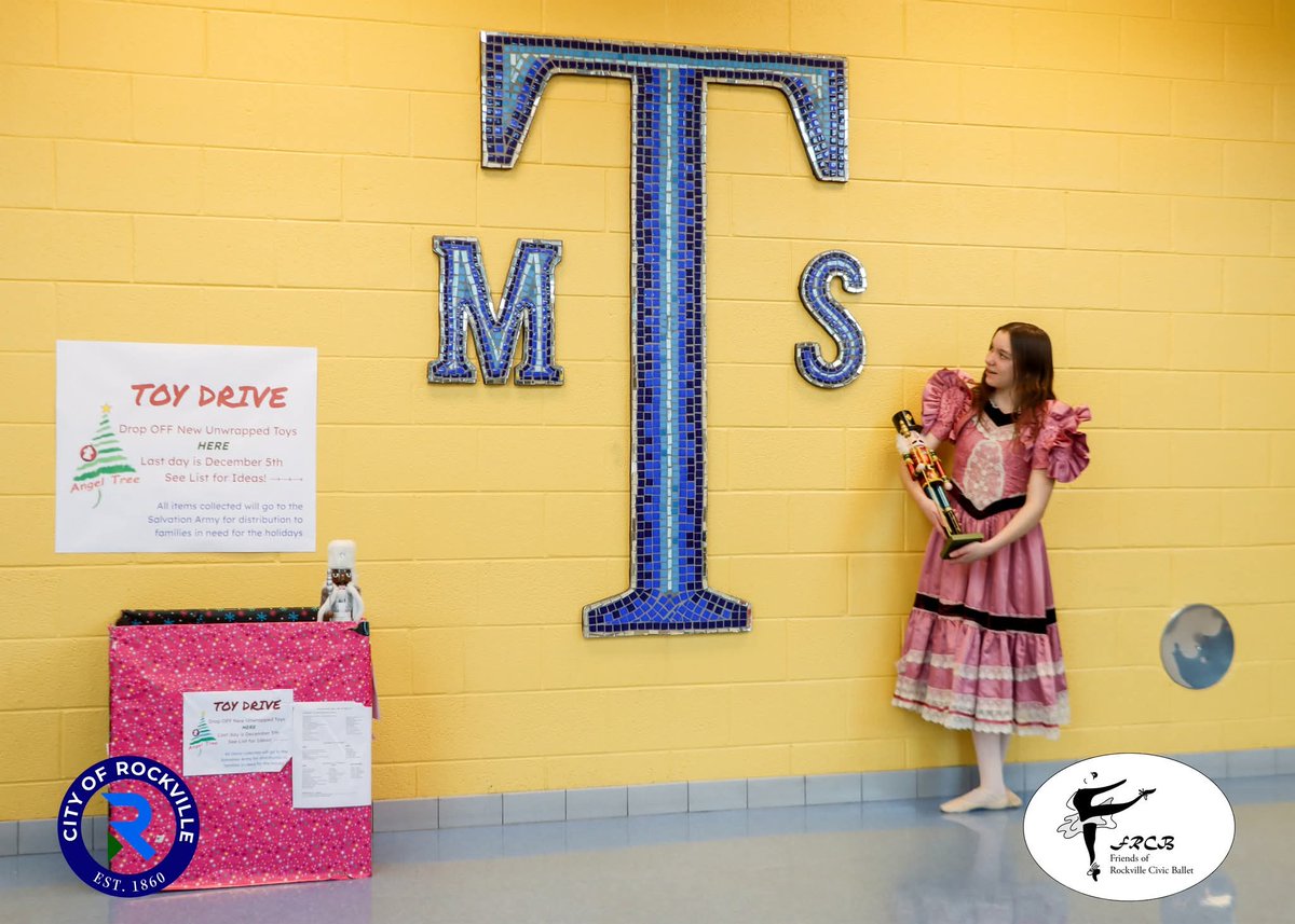 FriendsRcb's tweet image. One of the @RockvilleBallet Claras - portrayed by Lilian - visited Tilden Middle School on #ClarasMagicalJourney to show the Nutcracker where she goes to school.

🗓️: Dec. 5-7 &amp;amp; 12-14.
🎟️: fscottfitzgerald.showare.com/eventperforman…
💵: $17/adults &amp;amp; $13/Seniors &amp;amp; Kids
📍: Fitzgerald Theater

@MCPS