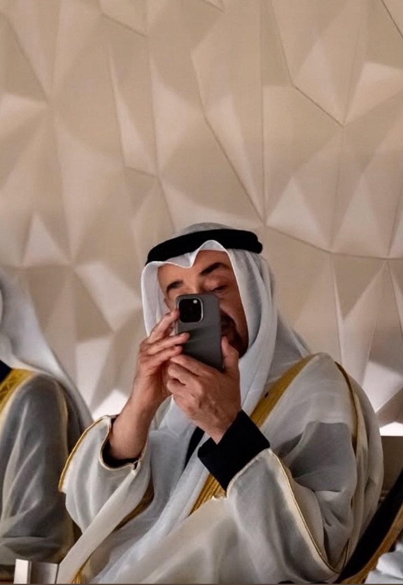 لاحد يصّـور من بعد بوخّـالد📸🤍