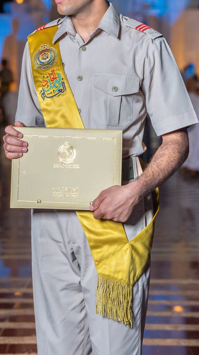 علي🎖️ tweet media