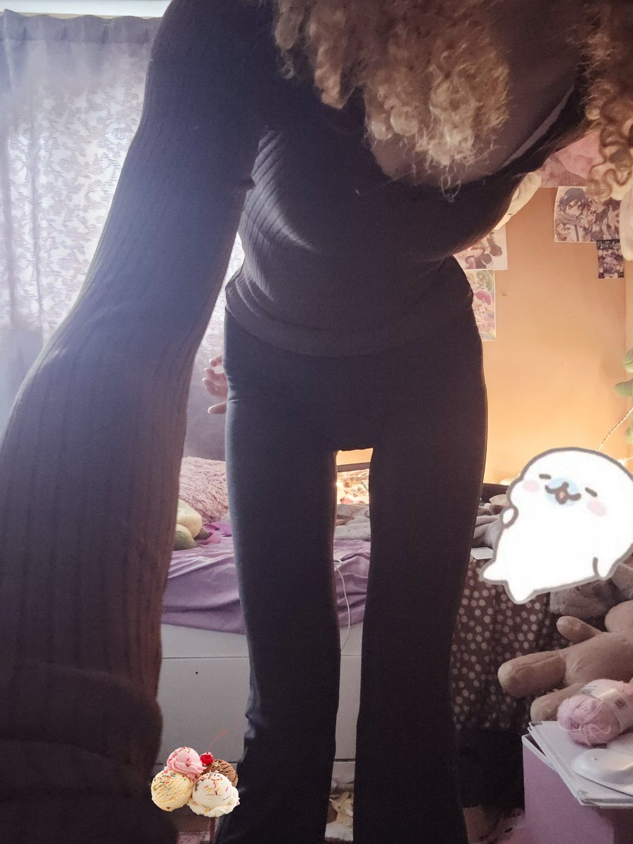 c_znrr's tweet photo. I seriously love these pants https://t.co/ewVN9tn1pN